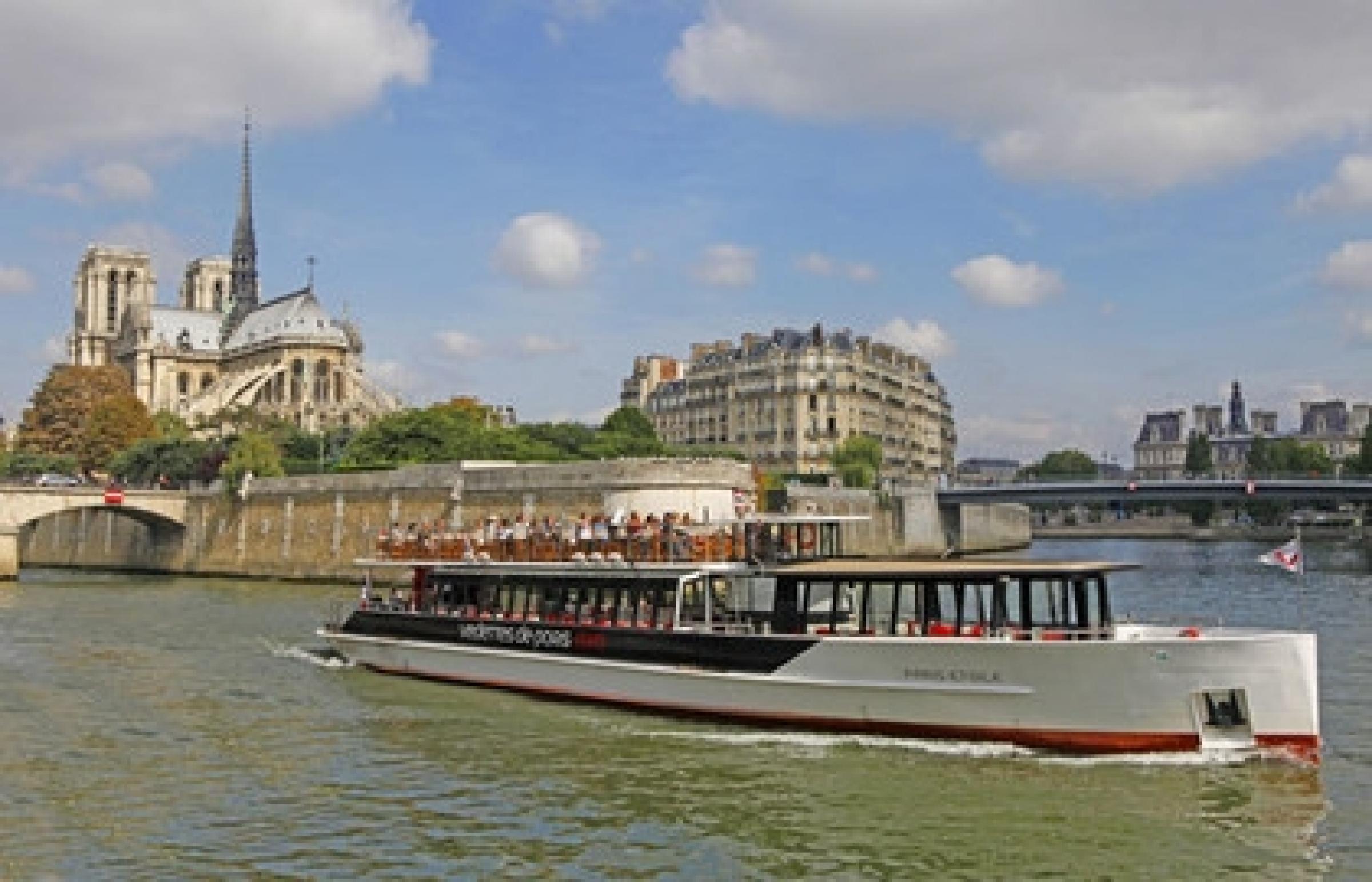 visit paris en bateau